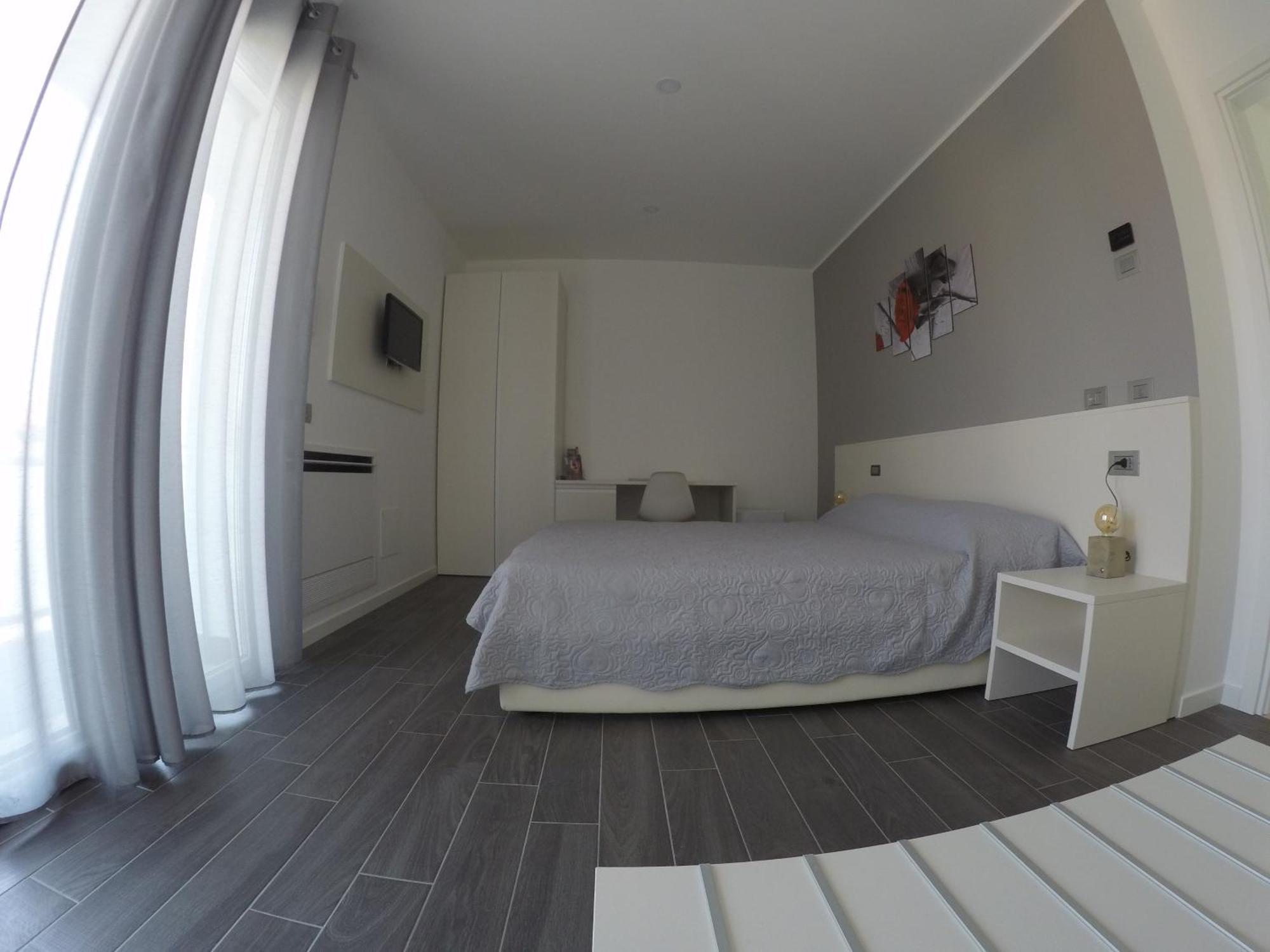B&B Villa Del Lago Desenzano del Garda Extérieur photo